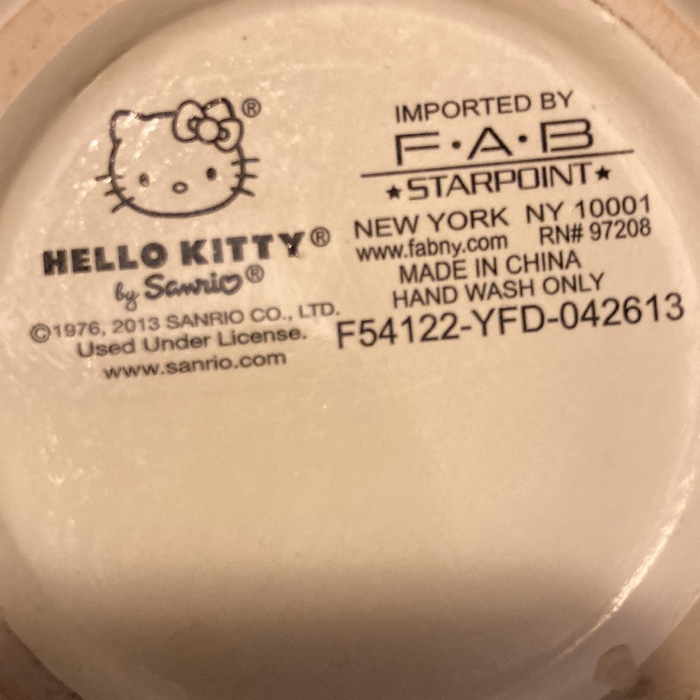 Hello Kitty Mug - Picture 3 of 3